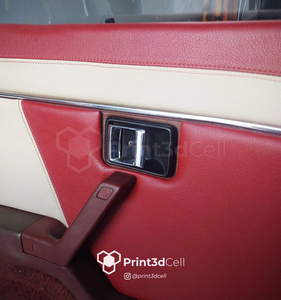 Mazda RX7 | FB | SA22C | Moldura de Puxador da Porta | Gen1
